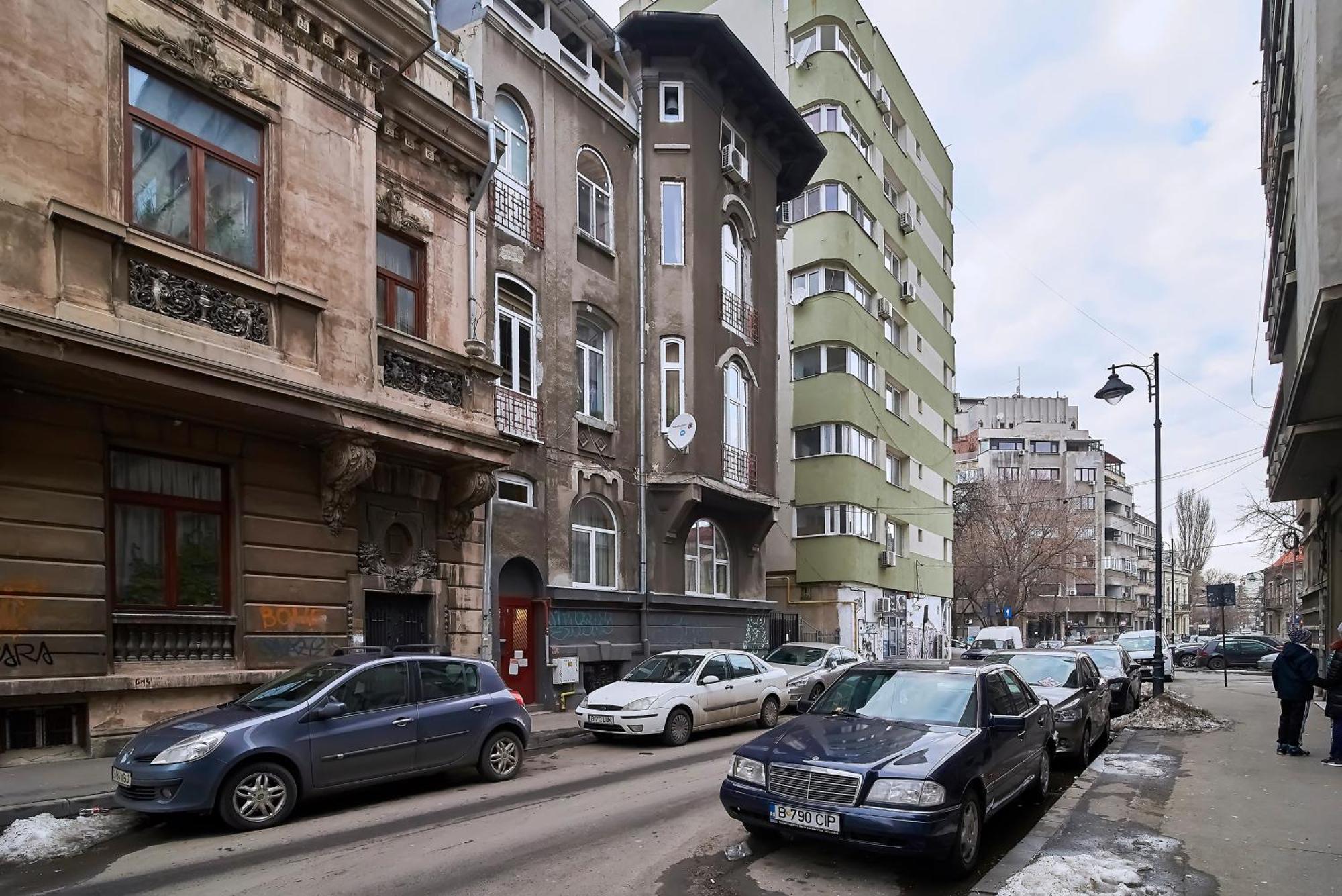 בוקרשט Downtown Home With Terrace By Urbanesq מראה חיצוני תמונה